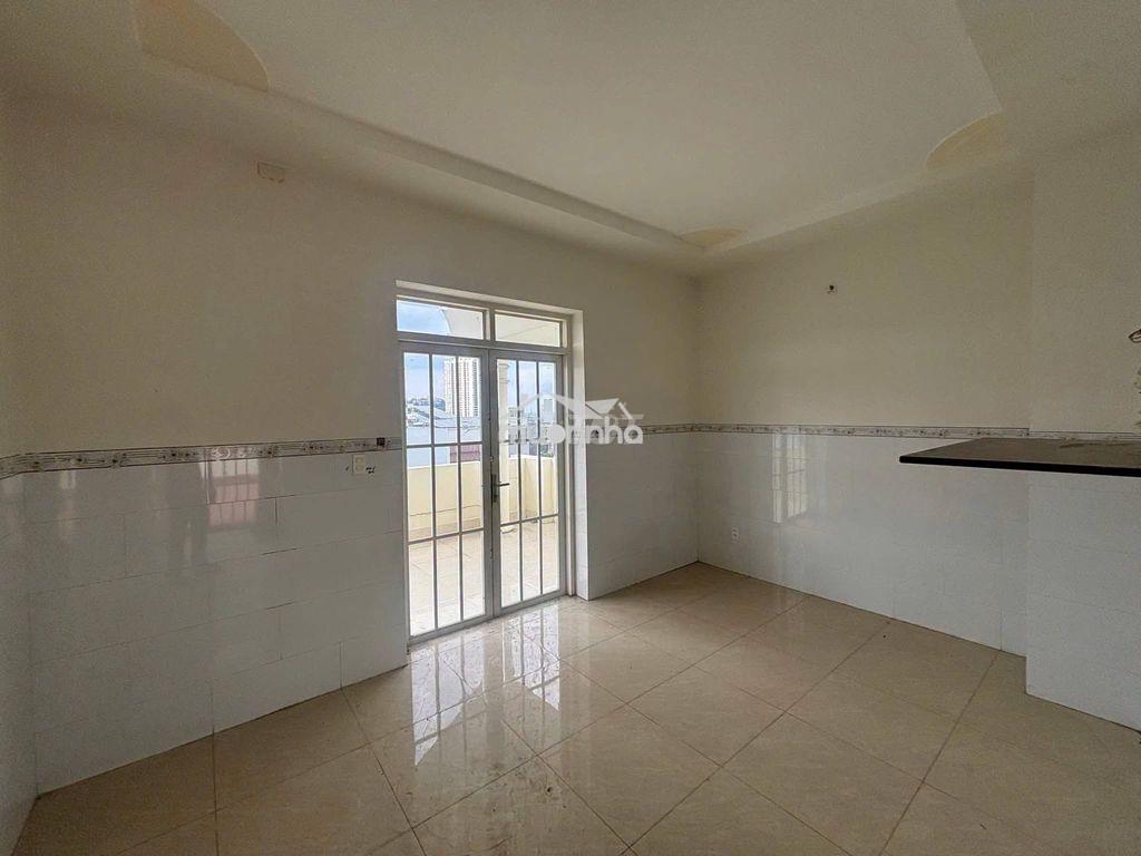 Cho thuê nhà trệt 2 lầu 100m khu dân cư phú hồng thịnh dĩ an - 3