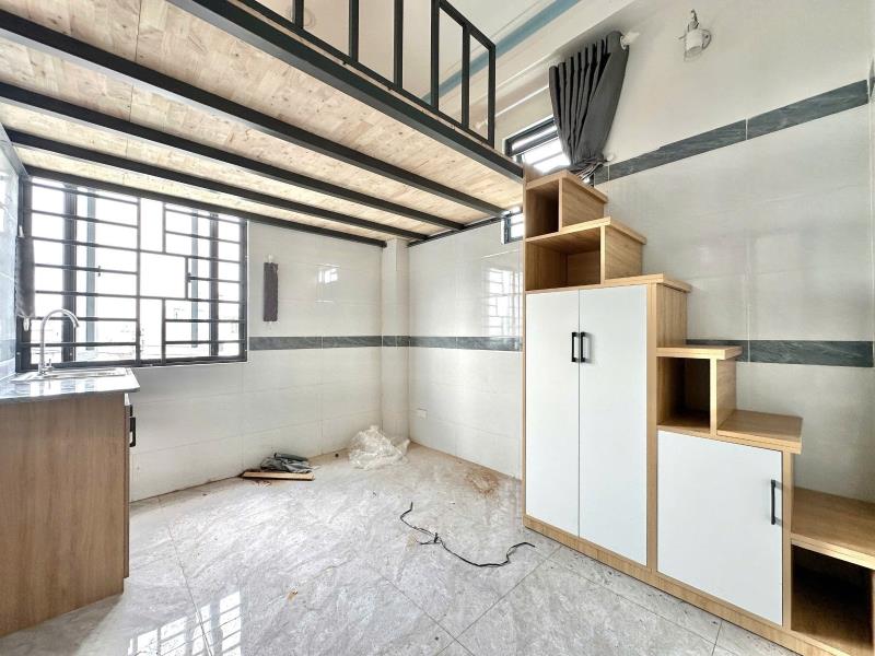 Gác mới xây cửa sổ trời cầu thang hộp - Ảnh 2