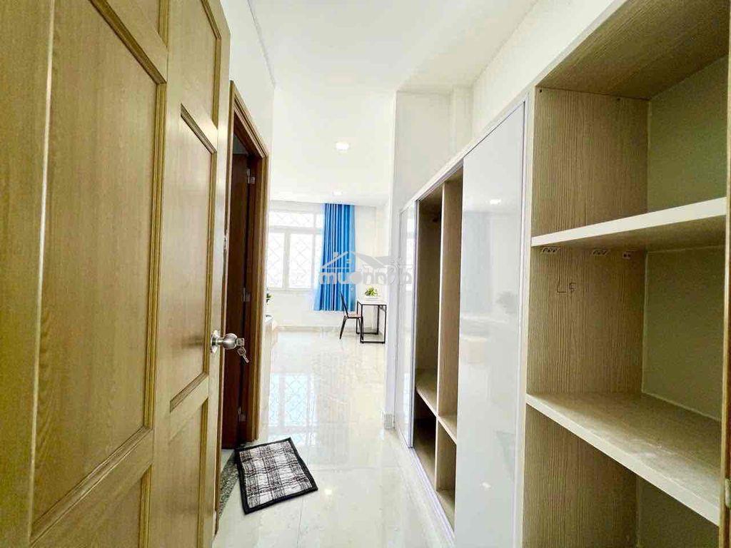 Studio cửa sổ trời full nội thất ngay gần nhà thờ xóm chiếu - Ảnh 3