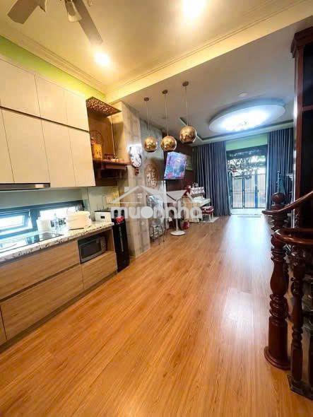 Siêu ngộp– căn góc 3 tầng đẹp lung linh – chỉ 6.35 tỷ gần vincom lvv - Ảnh 2
