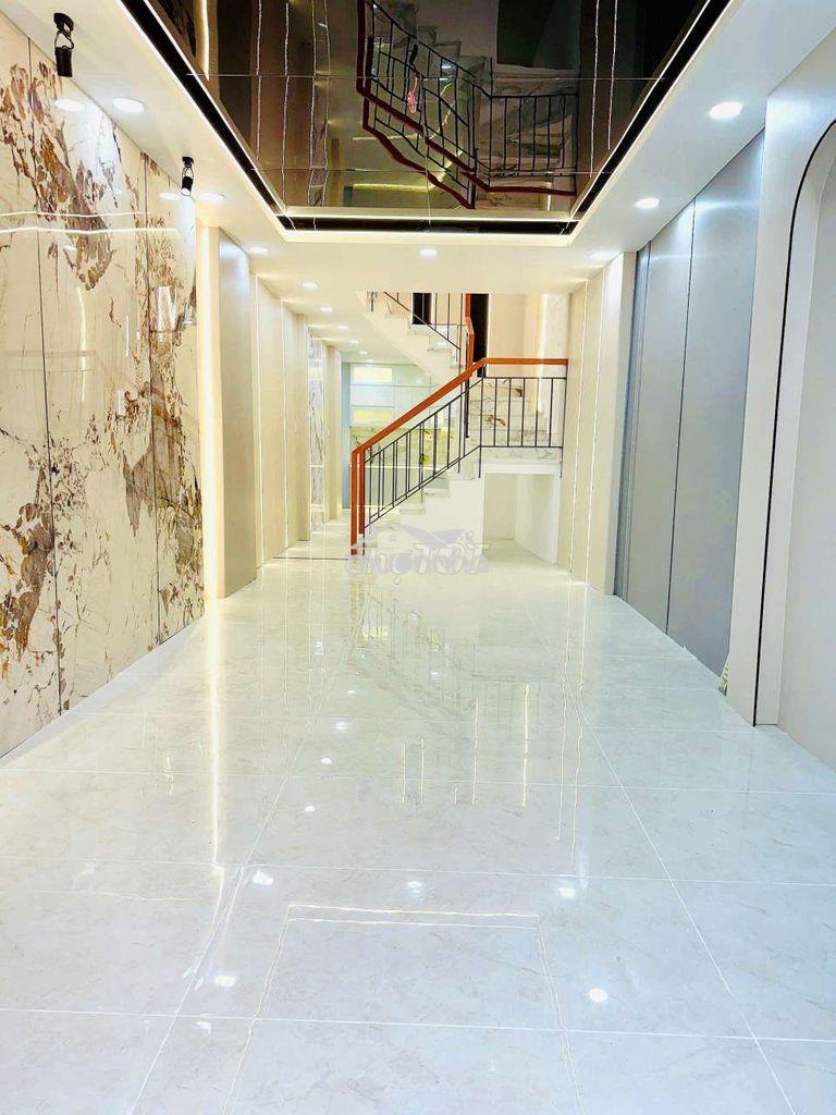 Nhà đẹp có sân vườn diện tích khủng nguyễn duy p14 q8 - Ảnh 3