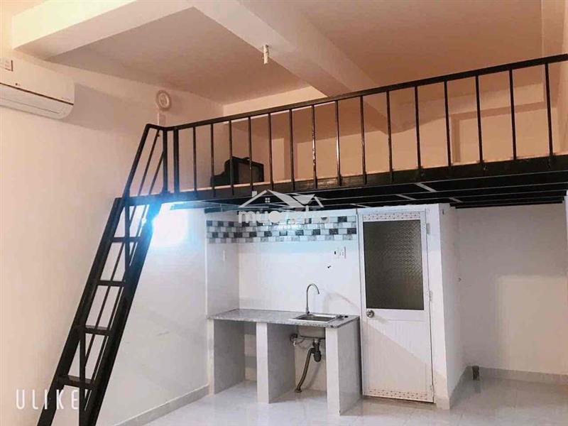 🏡Cho thuê phòng gác 30m2 4,xx sinh viên lê văn sỹ q3 có máy lạnh xịn🏡