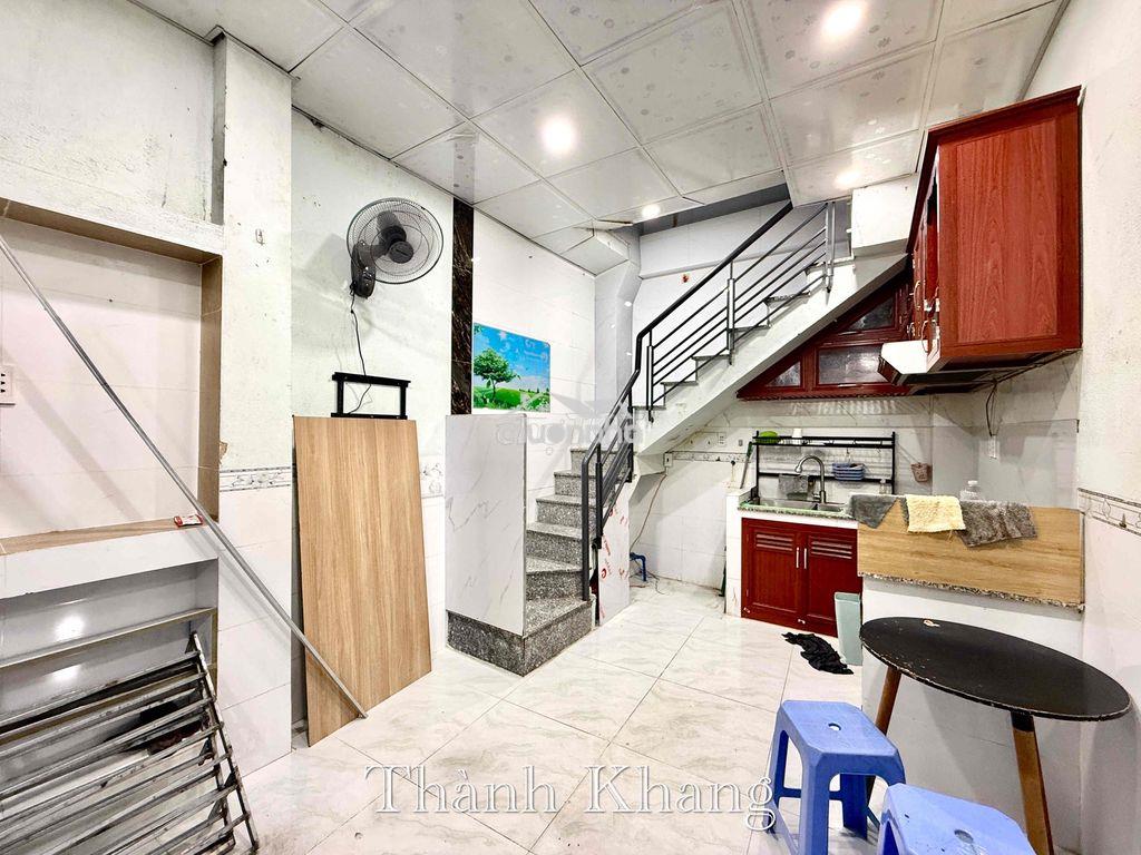 Cho thuê nhà nguyên căn 1 trệt + 1 lầu full nội thất ngay cầu vượt 3/2 - 4