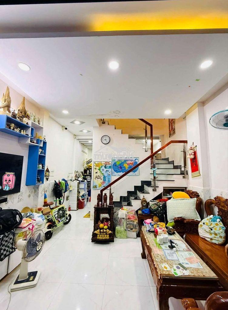 Nhà 2tầng - 40m2 (4*10m)- sát mt phạm văn chiêu p14 gò vấp- chỉ 3ty890