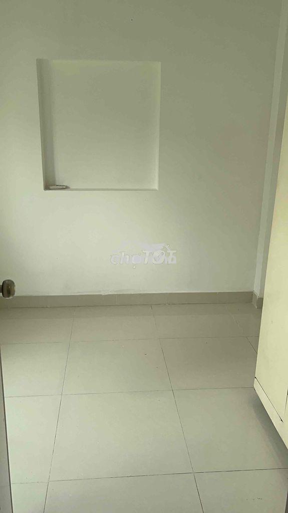 Nhà nhỏ giá rẻ 3pn cmt8 quận 3 - Ảnh 2