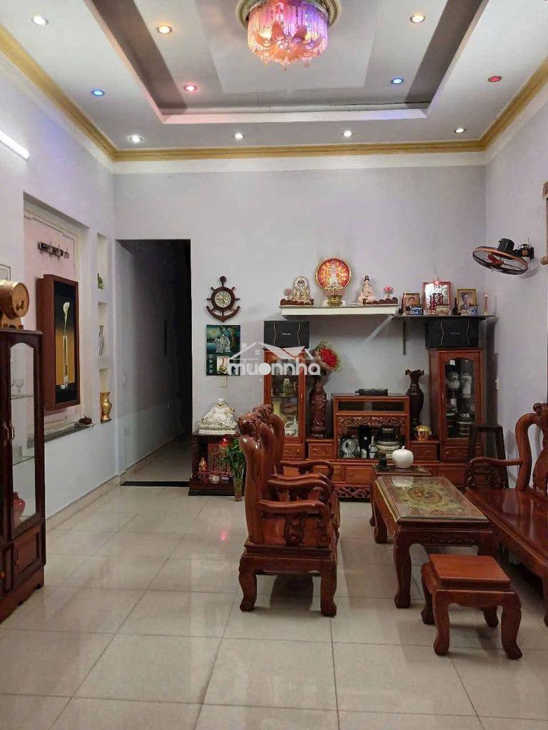 Nhà bình nhâm sân ô tô 175m2 - Ảnh 3