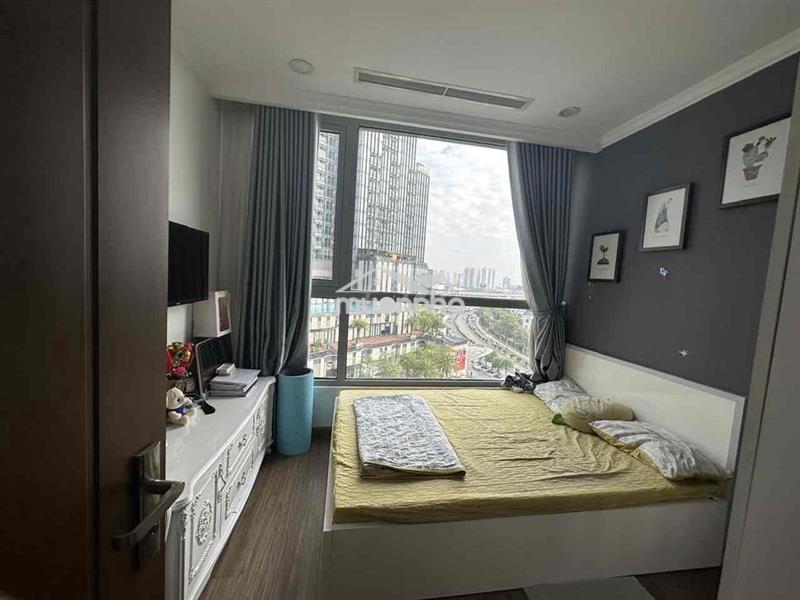 Cần bán căn hộ 2 pn vinhomes central park view đẹp