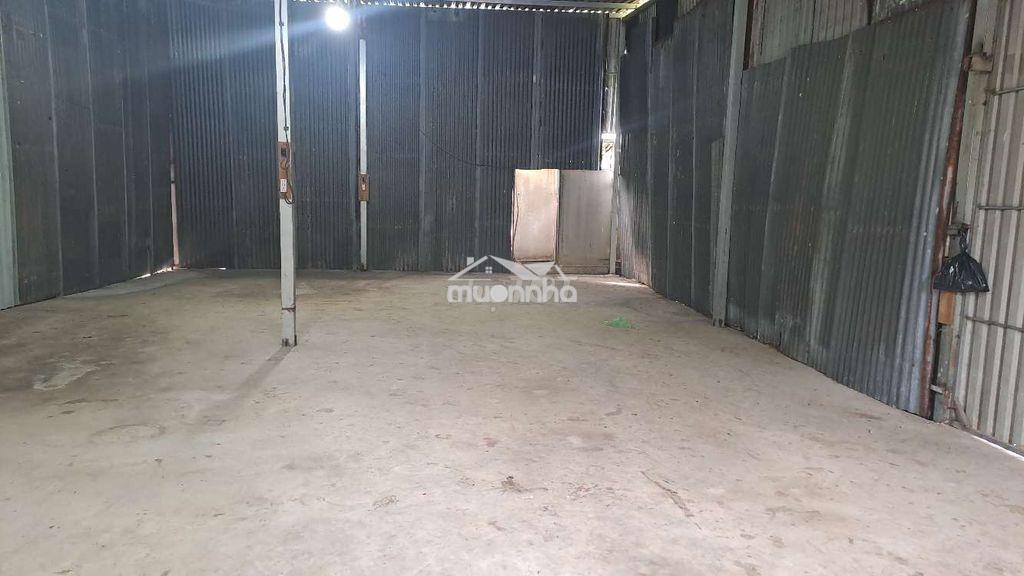 Kho cho thuê.gần chợ bà điểm,hóc môn,giá rẽ,đường tải lớn - Ảnh 3
