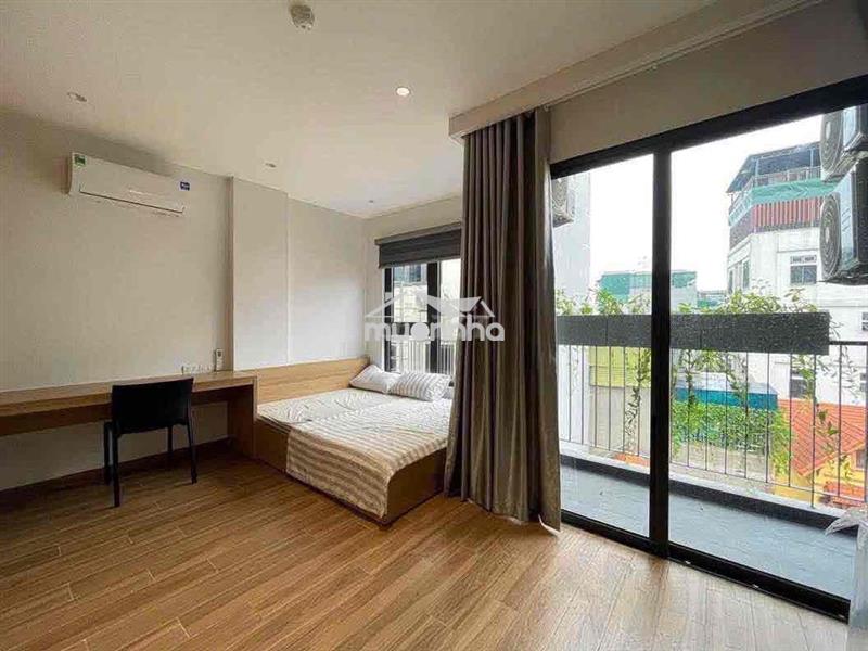 Căn hộ studio ban công tone gỗ full nội thất luỹ bán bích - âu cơ