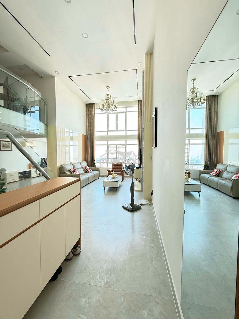 Duplex tầng cao 240m² 5pn  xem pháo hoa 3 mặt sài gòn, view q1 8 tỷ
