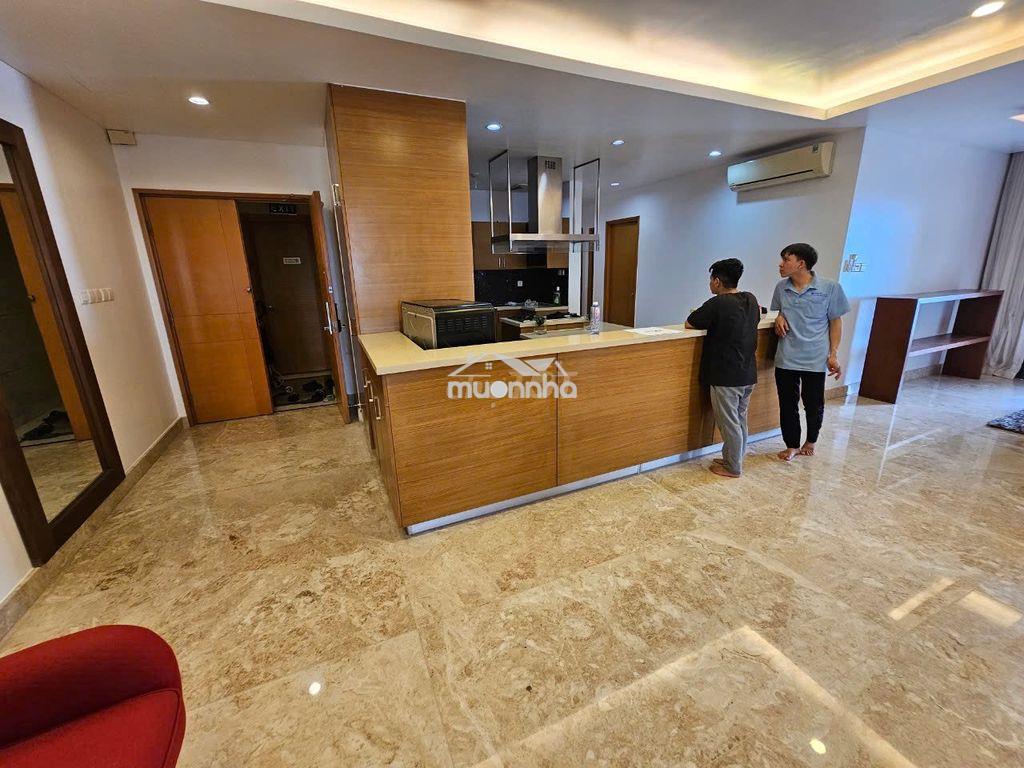 Cho thuê căn penthouse cộng hòa garden 150m2 4pn 3wc đủ nội thất. - Ảnh 4