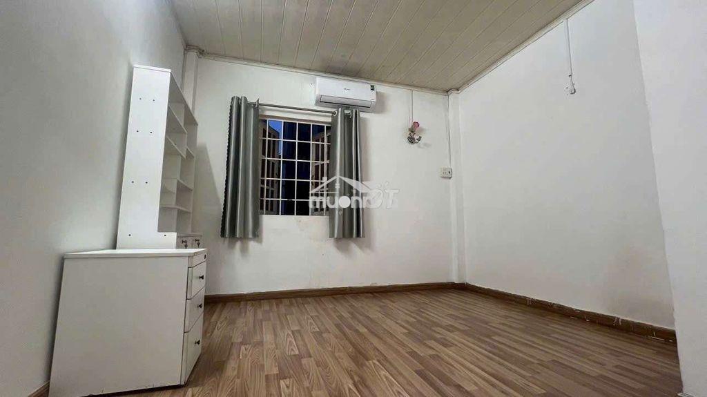 Cho thuê nhà ni sư huỳnh liên - tân bình - 4pn - 10 trieu - 4