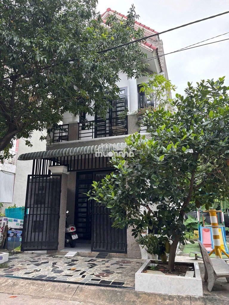 Cho thuê nhà trung tâm hành chính dĩ an