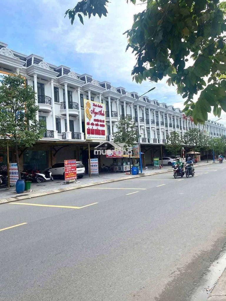 Cho thuê nhà mặt tiền kdc hoàng hùng