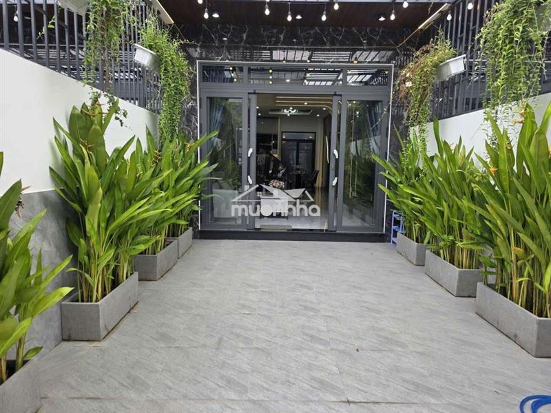 Nhà phố kdc first home q12