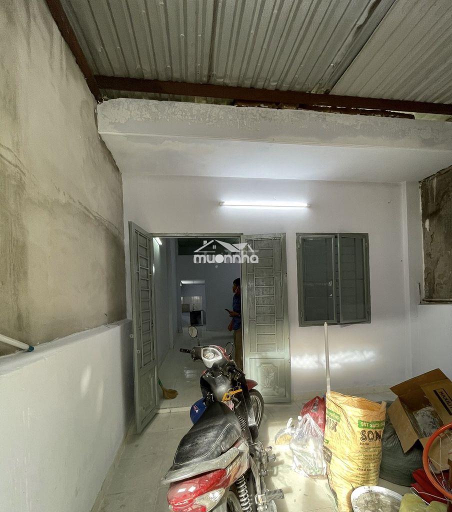 Cho thuê nhà nguyên căn 57 m2, 1 trệt 1 lửng. đi bộ ra aeon tân phú. - Ảnh 2