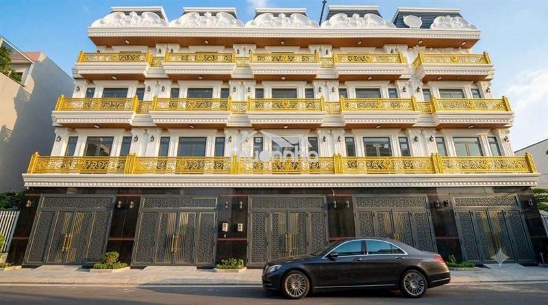 Nhà đồng bộ ngay chợ lê văn quới: 5mx11m đúc 1 lửng 3 lầu, có nội thất
