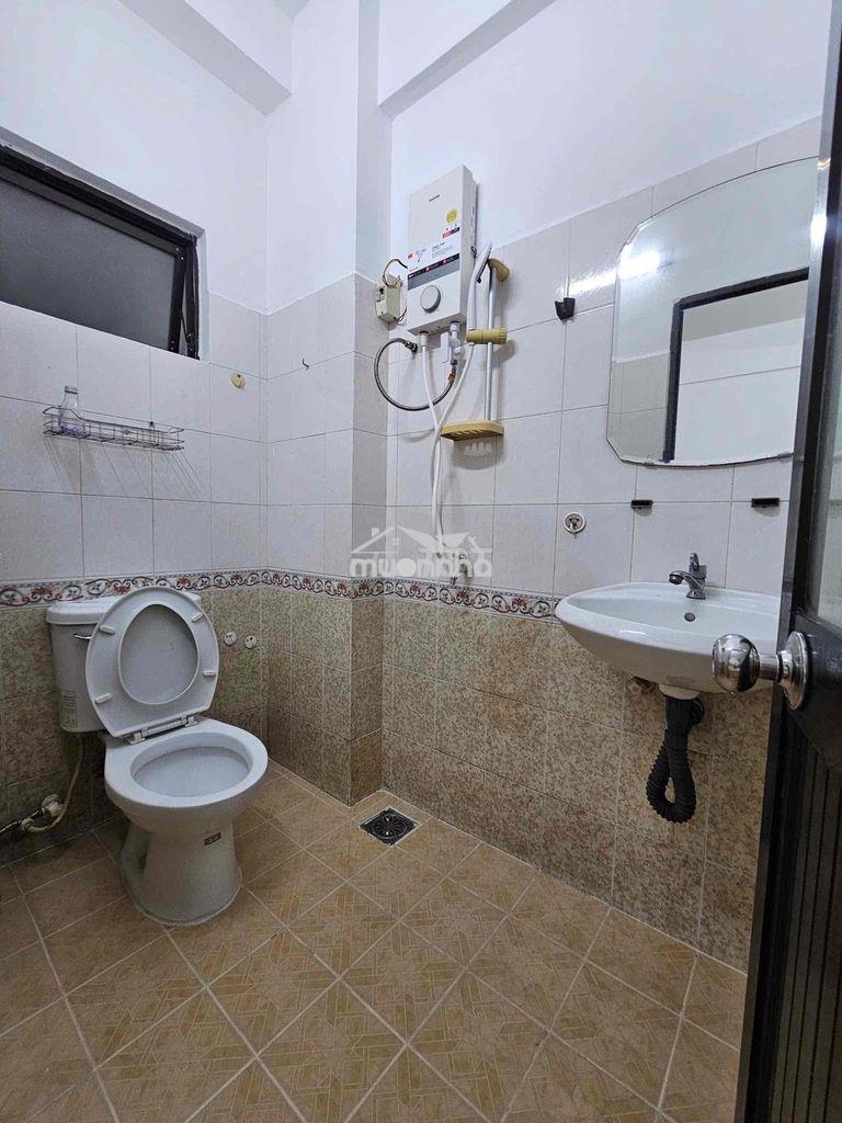 Căn hộ 1 phòng ngủ 50m2 tôn thất thuyết quận 4 - Ảnh 2