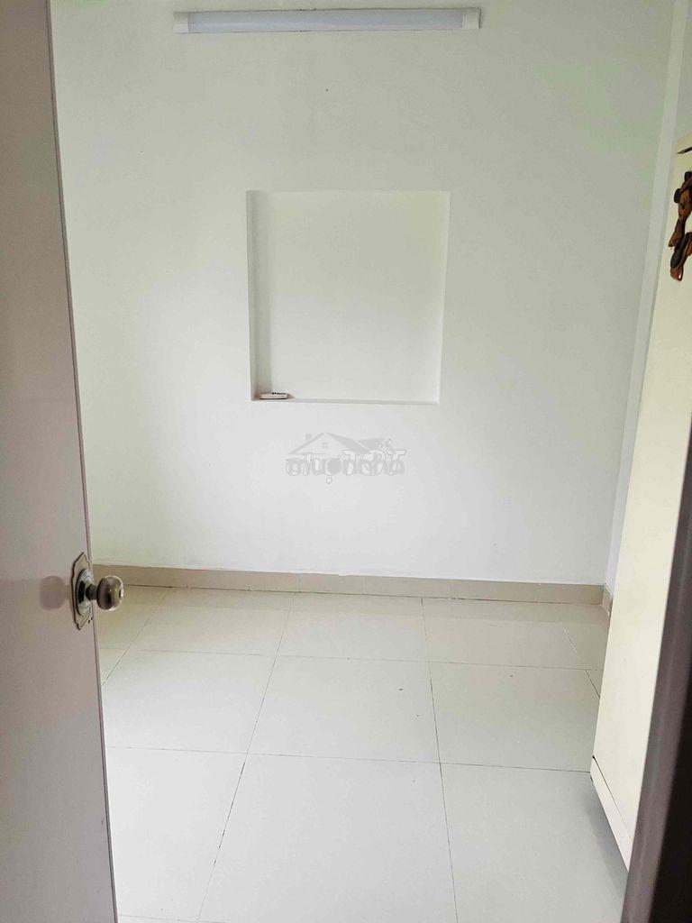 Nhà nhỏ giá rẻ 3pn cmt8 quận 3 - Ảnh 3