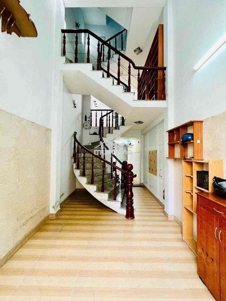 Nhà cho thuê 4 phòng ngủ phạm văn chiêu - Ảnh 2
