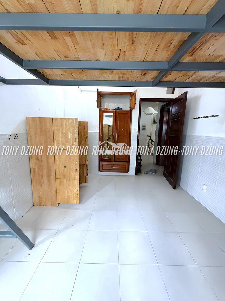 Phòng gác, cửa sổ full nội thất - tách bếp - gần đh văn lang-ngay dqh - Ảnh 3