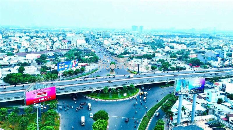 Bán nhà ngay vòng xoay ql13 101m2 giá chỉ nhỉnh 6 tỷ