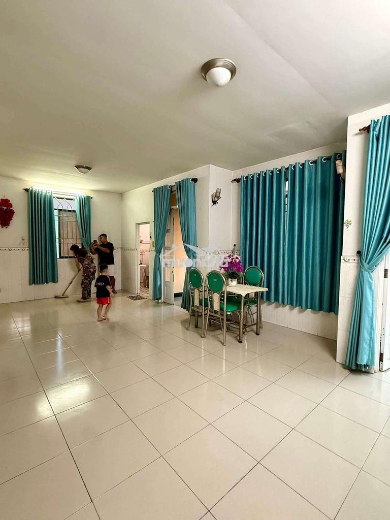 Nhà ngang 10m sân đậu oto 7 chỗ, 4pn, full nội thất đường 2 trường thọ