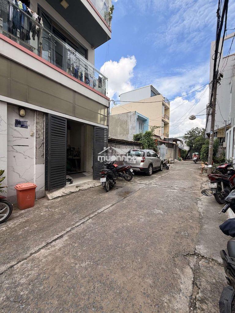 Bán nhà ngang khủng 6,5m, 4 tầng, hẻm xe hơi kế aeon tân phú - Ảnh 2