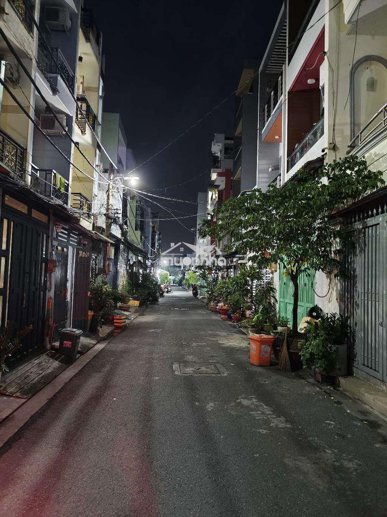 8 x 10m 4 phòng đang sơn mới - Ảnh 3