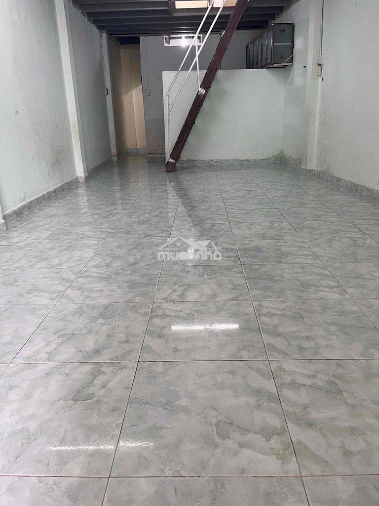 Nhà thuê sạch đẹp bà điểm (4x12) gác suốt - Ảnh 2