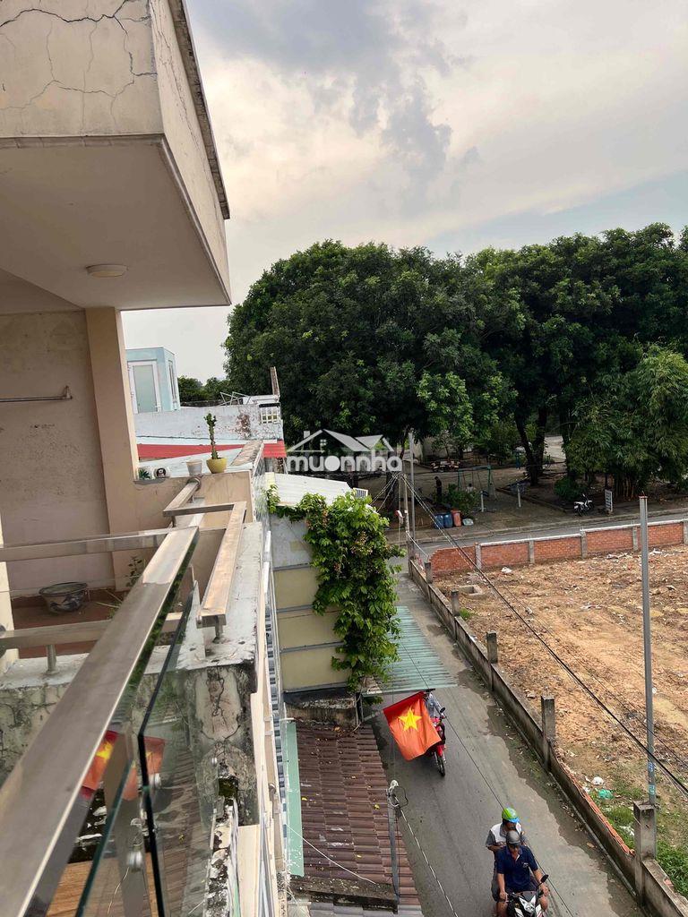 2 tỷ - 38m2 ( 4,2m x 9m ) trệt + 2 lầu đúc btct - Ảnh 4