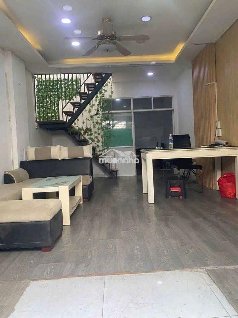 🏠🏠 Cho thuê nhà hẻm ba gác đường trần phú, p4 q5
💢 dt 4 m