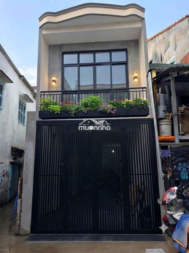 Nhà góc 2 mặt tiền, 2 tầng 2pn, 2wc không quy hoạch lg bình tiên q6
