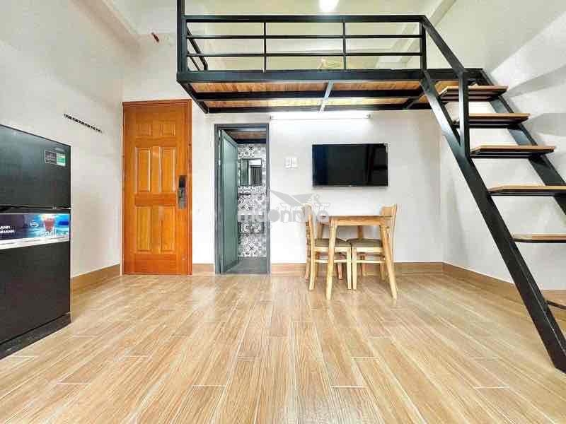 Phòng mới xây ban công ngay phước long b- đỗ xuân hợp -