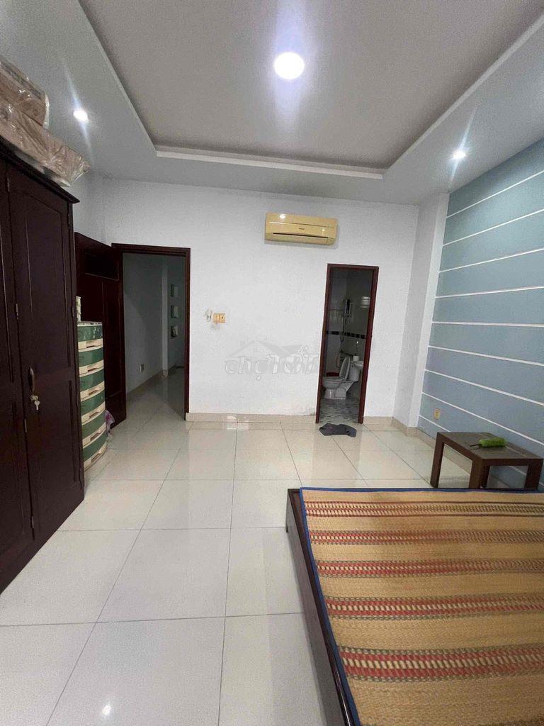 Cho thuê nhà mặt tiền nguyễn bá tồng p11 tb. 4m4 x 13m lững lầu 14tr - 4