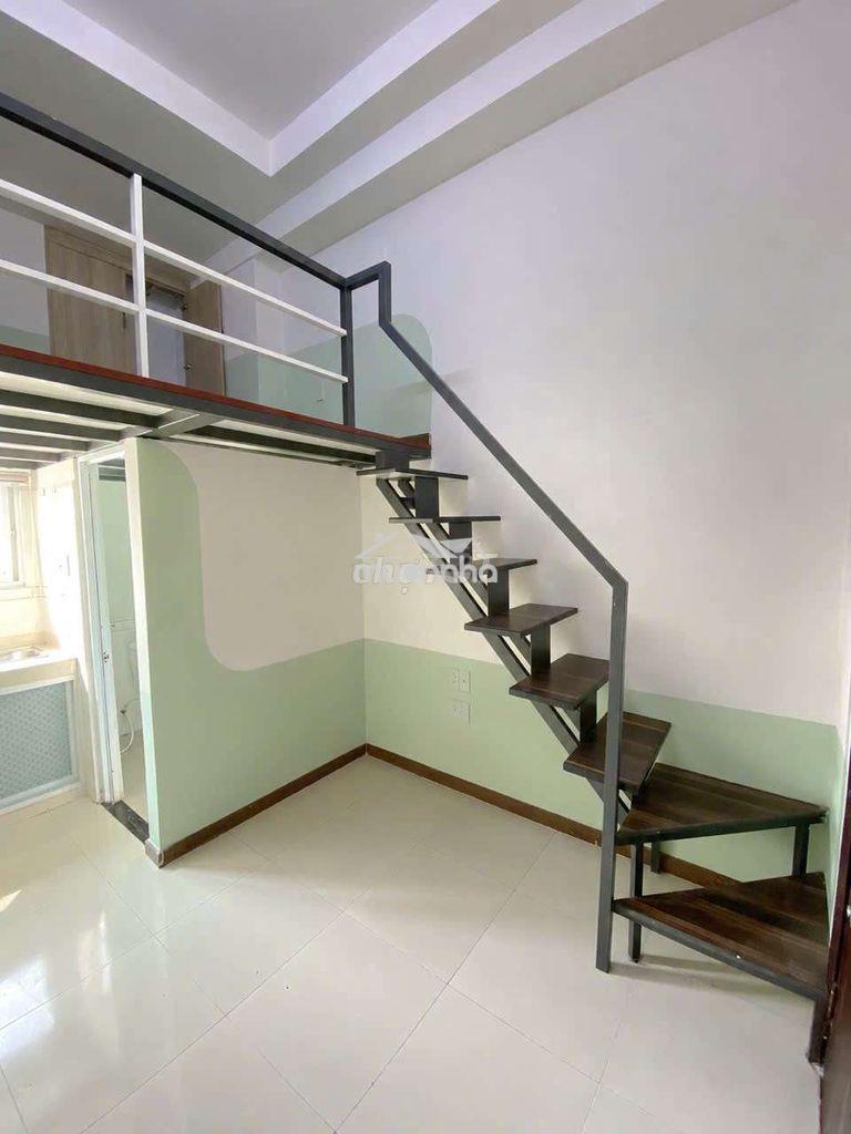 Phòng trọ đẹp có gác, tòa nhà thang máy ngay cầu tân thuận, ufm, nttu