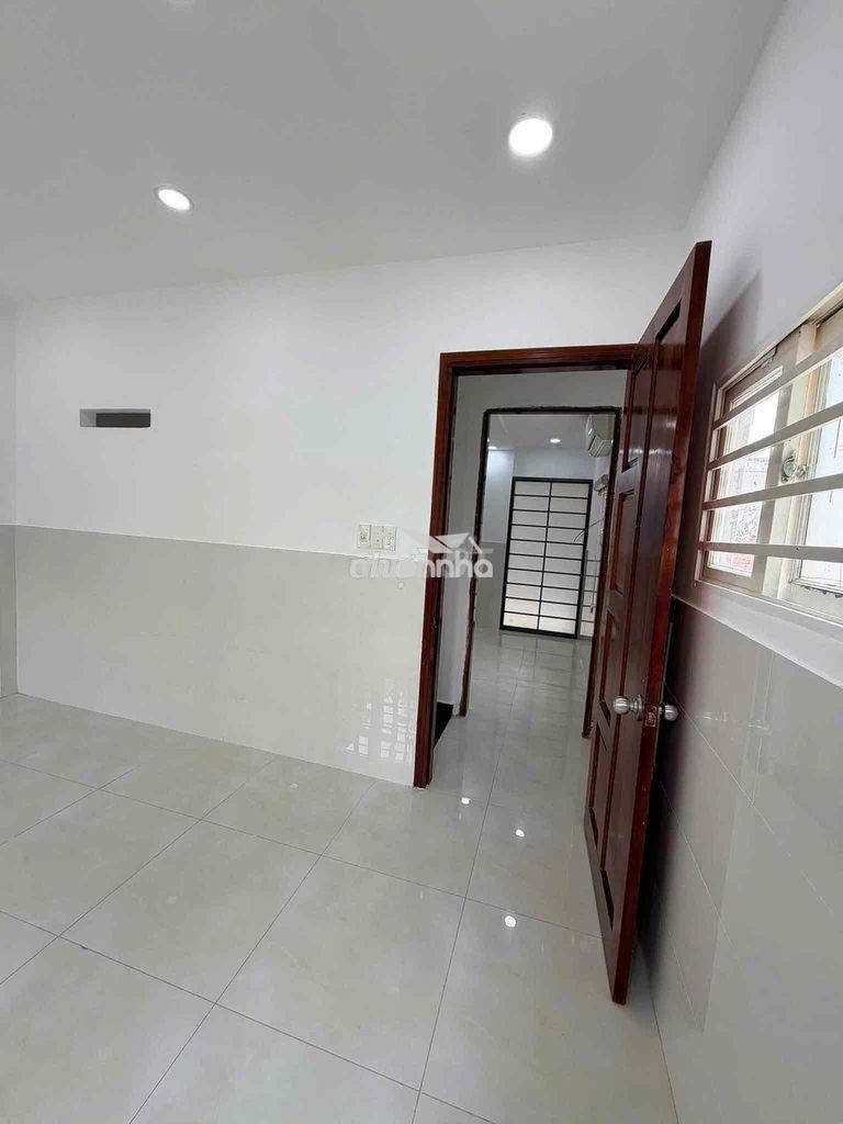 🔥🔥Cho thuê nguyên căn nhà mặt tiền kinh doanh 18 đg số 2, f11, gv . ✍️ - 3