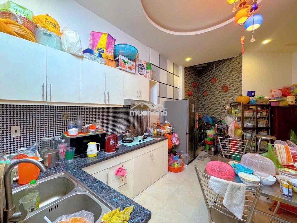 Nhà 4 tầng lầu. 4 phòng ngủ. dt 48m huỳnh văn bánh. thông ra lê văn sỹ - Ảnh 3