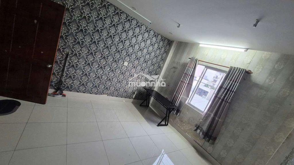 Phòng trọ máy lạnh,cửa sổ, 20m2, giờ tự do, tủ quần áo gỗ - Ảnh 4
