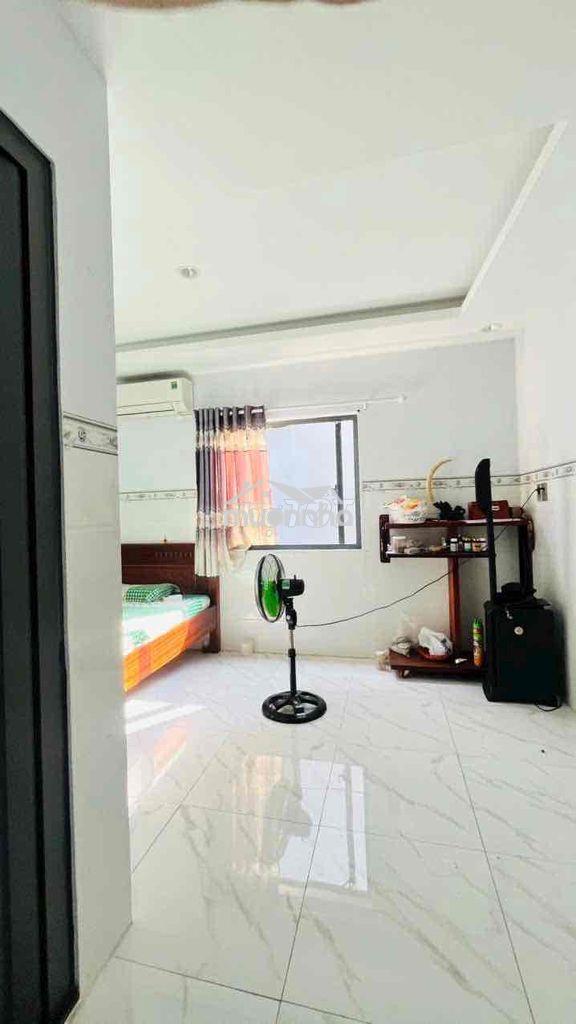 Nhà 4 tầng đẹp kiên cố sát tô ngọc vân đường oto vào nhà - ngang 5,7m - Ảnh 4