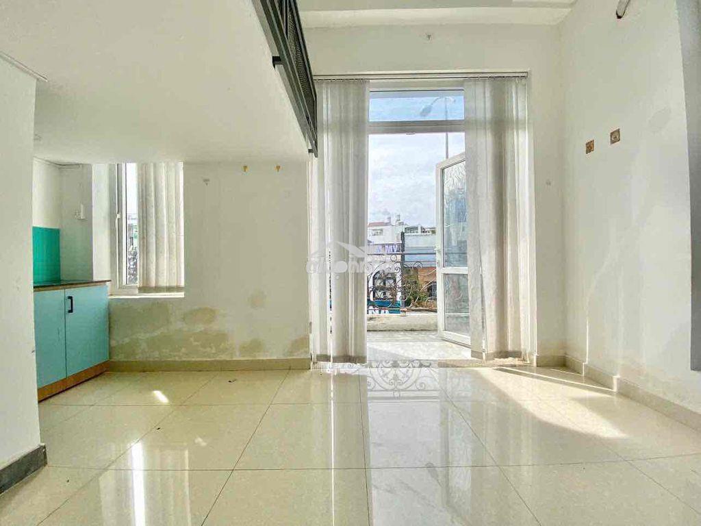 Duplex ban công gần đại học công nghiệp - Ảnh 3
