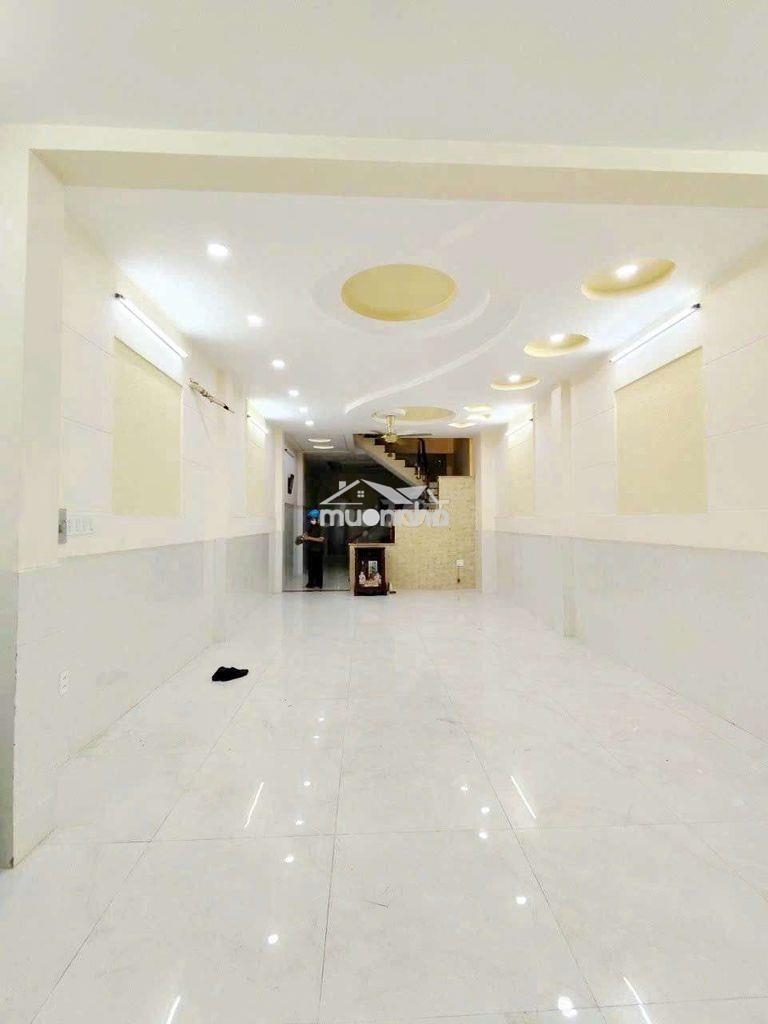 Cho thuê nhà mới mtnb khu tên lửa dt 4.5*20m  - 2