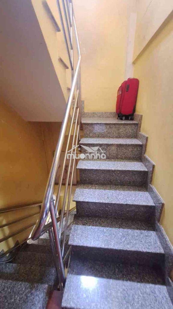 Chỉ 3 tỷ 7 nhà 3 tầng nguyễn thái sơn–4pn cách hxh chỉ 10m -shr đẹp - Ảnh 3