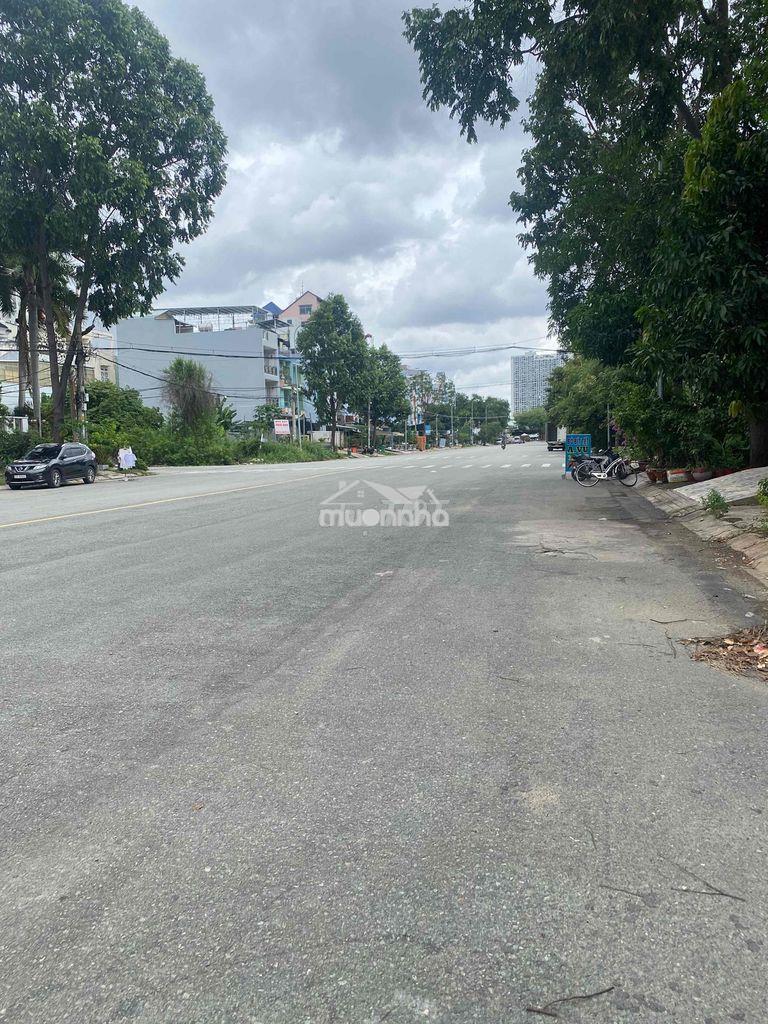 Bán lô đất: 4.5x18m, mt đường số 13 kdc phong phú 5 - 3