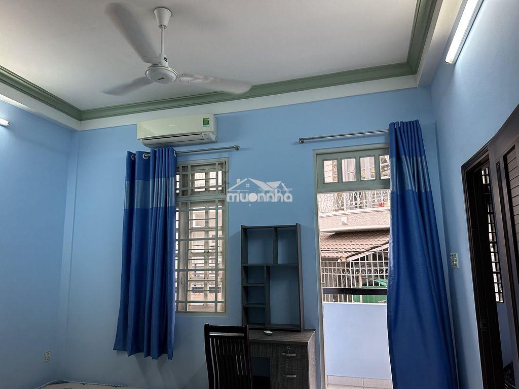 Phòng nguyên hồng, lầu 1, có ban công, full nội thất - Ảnh 4