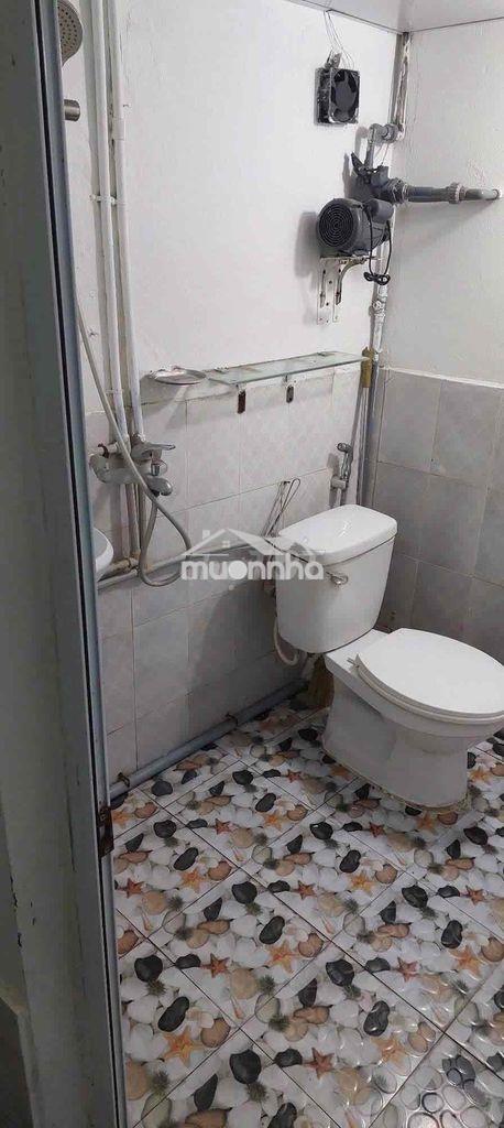 Cho thuê nguyên căn nhà mặt phố quỳnh mai vừa ở vừa kinh doanh có tiền - Ảnh 3