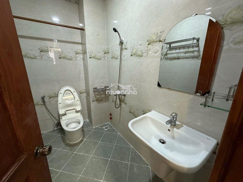 Phòng ban công khu trung sơn: 7,5 triệu/tháng, thang máy, full nt - Ảnh 4