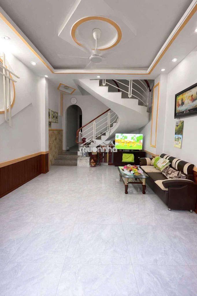Hẻm  ô tô , 70m2, 3 tầng  5pn chỉ 4,3 tỷ - Ảnh 4