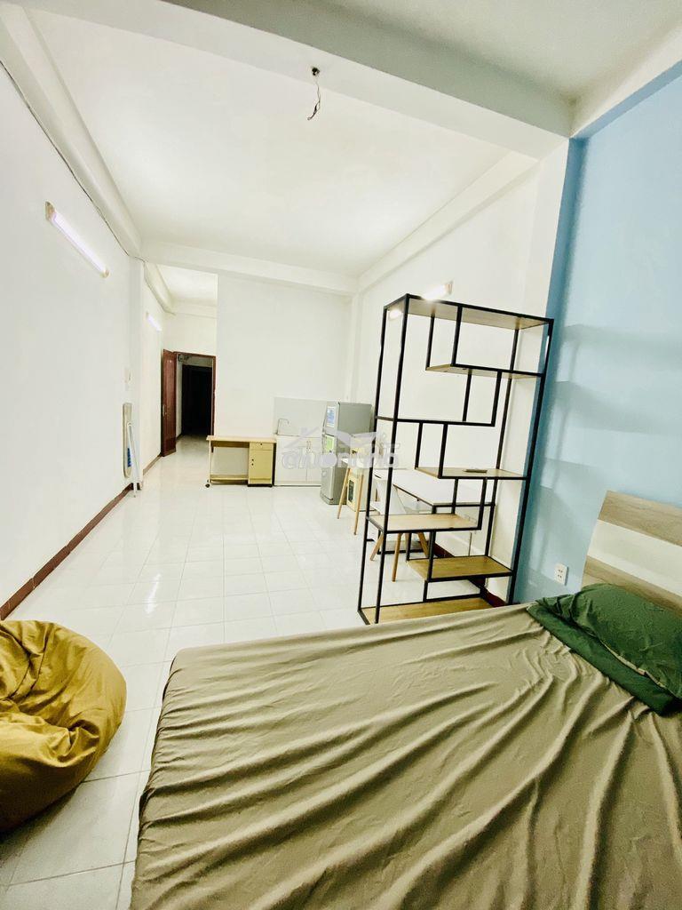 Phòng chdv ban công 30m2 full nội thất ph. nguyễn thái bình q1 - 3