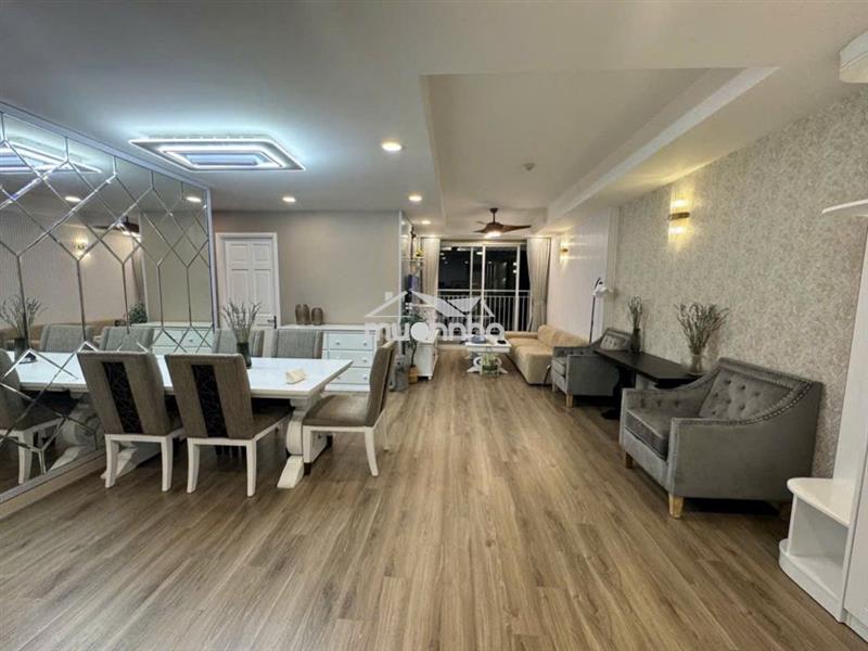 Screc tower  80m2,2pn,2wc full nội thất